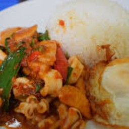 พริกแกงปลาหมึก