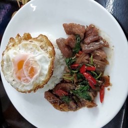 108.1 ผัดกระเพราเนื้อ(ราดข้าวหอมมะลิ)
