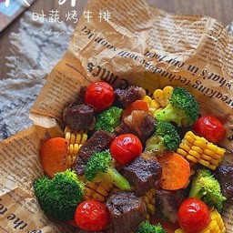 คลีนๆ สลัดหน้าเนื้อย่าง น้ำมันมะกอกห๊อมหอม พร้อมผักสลัด