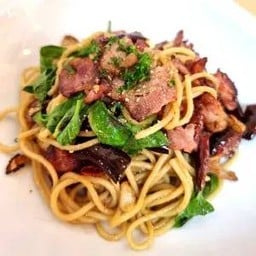 Spaghetti Bacon Chili สปาเก็ตตี้เบค่อนพริกแห้ง