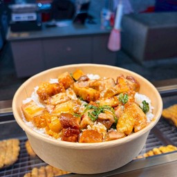 กระเพราหมูกรอบ