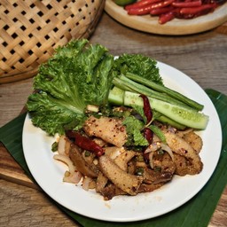 น้ำตกคอหมูแท้