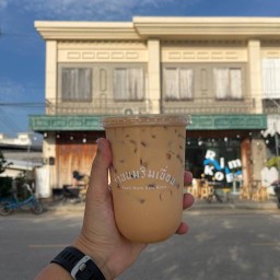 ร้านนมริมเขื่อน  ชัยนาท