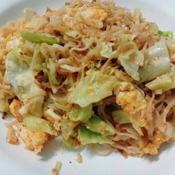 ผัดมาม่าไข่