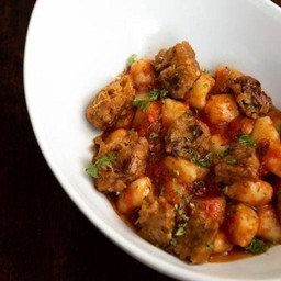 vegan sausage  tomato sauce