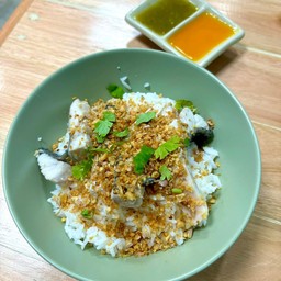 ข้าวต้มแห้งปลากระพง