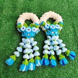 พวงมาลัย ชายสีฟ้า