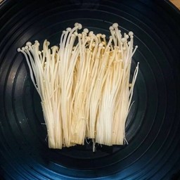 เห็ดเข็มทอง