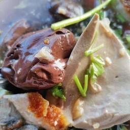 ต้มเลือดหมู