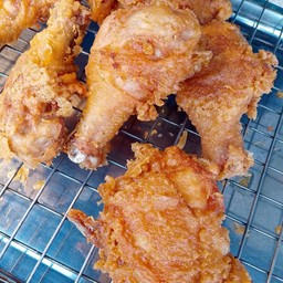 ไก่ทอด1ชิ้น