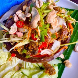 ยำไข่แมงดา