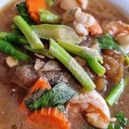 ราดหน้ากุ้ง 3 ตัว Fried noodle with 3 Shrimp