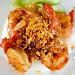 กุ้งผัดกระเทียมพริกไทย