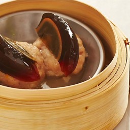 ติ่มซำหน้าไข่เยี่ยวม้า