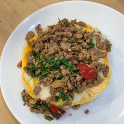 246.1 ไข่ข้นกะเพราหมูสับ/ไก่สับ(ราดข้าวหอมมะลิ)