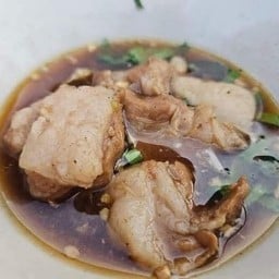 ก๋วยเตี๋ยวเที่ยงคืนปทุมธานี -