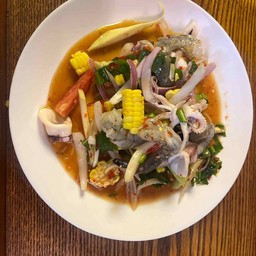 ยำกุ้งสด+ปลาหมึก