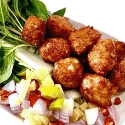 แหนมหมูทอดทรงเครื่อง