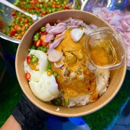 ห่อหมกสามไข่ ฉ.ฉาย