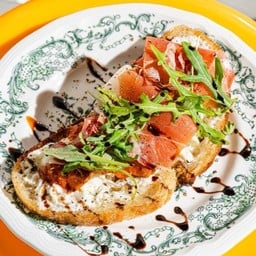 MACO COFFEE ROASTER - กังสดาล มข. Maco Coffee Matcha & Brunch