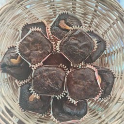 ขนมหวานบ้านเปรม สาขา1อยุ่ในร้านวัสดุป. รุ่งเรืองติดกับวัดเปรม