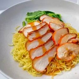 บะหมี่แห้งหมูแดง