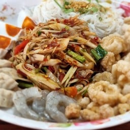 นัวร์สามชุก