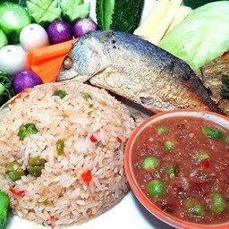 ข้าวคลุกน้ำพริกปลาทูทอด+ไข่