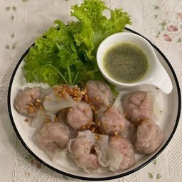 เกี๊ยวปลาลวกจิ้ม