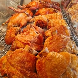 Hi Pork แมคโคร บางบัวทอง