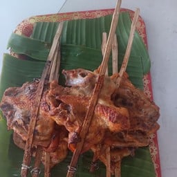 เจ๊แก้ว อาหารไทย-อีสาน
