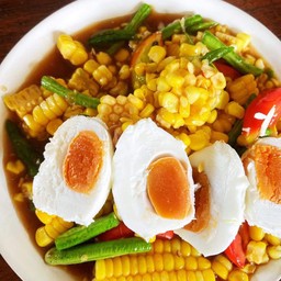 ตำข้าวโพด-ไข่เค็ม