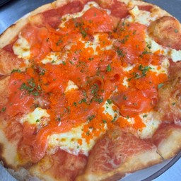 Pizza Smoked Salmon & Cream Cheese