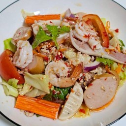 ยำแซ่บรสเด็ด ม.วรุณี .