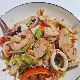 ป้าอ่อมยำแซ่บ ม.วรุณี