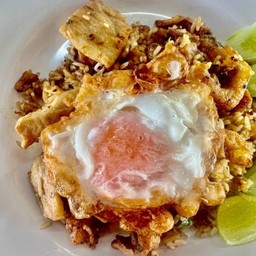 ข้าวคลุกกะเพราหมูนุ่ม+ไข่เป็ดดาว