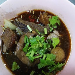 ก๋วยเตี๋ยวเนื้อทุกอย่าง