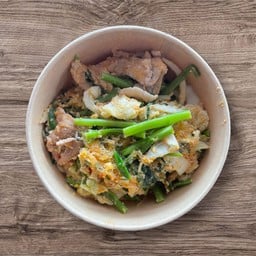 สุกี้แห้งหมู