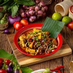 ตำหน่อไม้หอยแครง