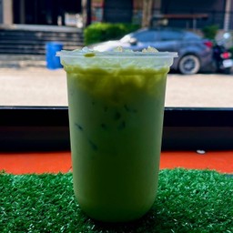 ชาเขียวเย็นใส่แก้ว