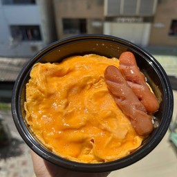 ข้าวไข่ข้นไส้กรอก