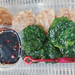 กุยช่ายแป้งเปือย นึ่ง+เผือกนึ่ง 6ชิ้น