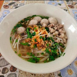 ก๋วยเตี๋ยวหมูน้ำใส