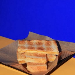 ปังกรอบเเยมสตอเบอรี่