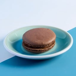 มาการองยักษ์ Chocolate With Praline