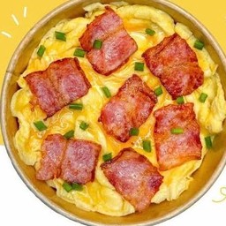 ข้าวไข่ข้นเบคอน