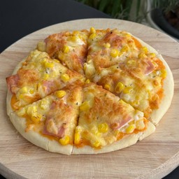 ข้าวโพดแฮมชีส - Corn Ham and Cheese Pizza