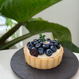 Blueberry cheese tart