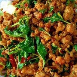 ข้าวกะเพราหมูสับ  ผัดแห้ง