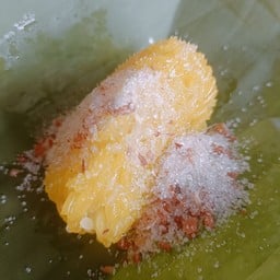 ข้าวเหนียวหน้าปลาแห้ง